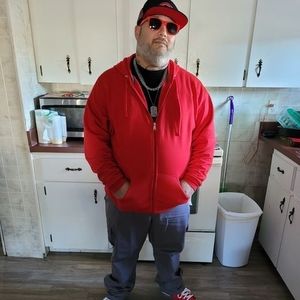 Meet your Posher, Nicholas